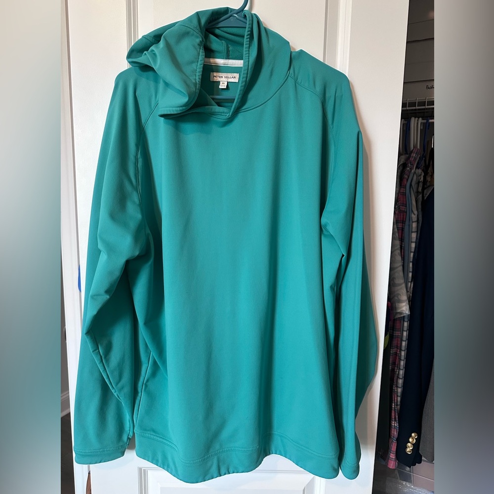 Men’s Peter Millar long sleeve hoodie. Size xl. Green